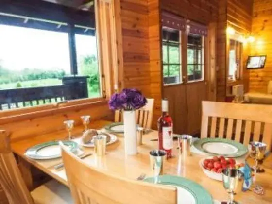 Secluded 3bed Lodge With hot tub North Yorkshire - Yerinde Yemek