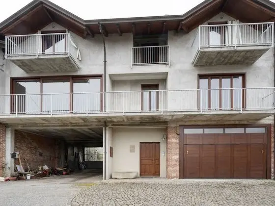 Secluded Apartment in Romagnano Sesia With Balcony - Dış Mekan