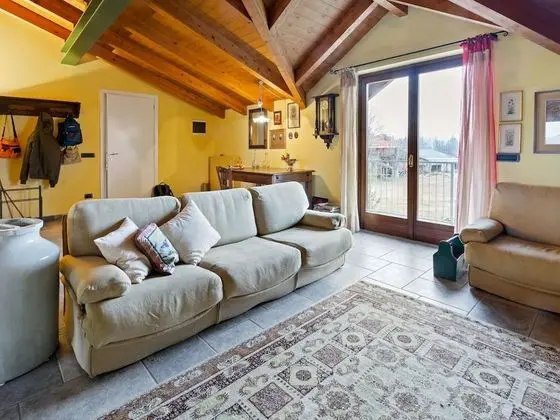 Secluded Apartment in Romagnano Sesia With Balcony - Öne Çıkan Resim