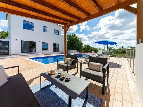 Secluded Villa in Bordeira With a Private Swimming Pool - Havuz