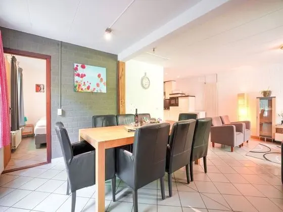 Secluded Holiday Home in Ulestraten With Garden - Yerinde Yemek