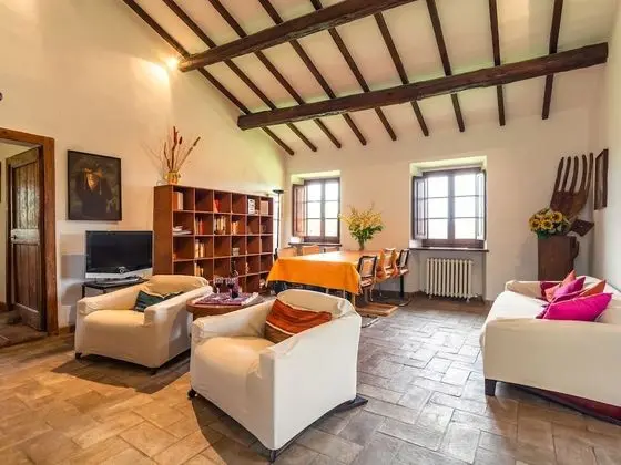 Secluded Mansion in Montegabbione With Garden, Heating & Views