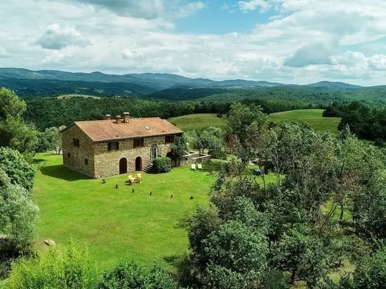 Secluded Mansion in Montegabbione With Garden, Heating & Views
