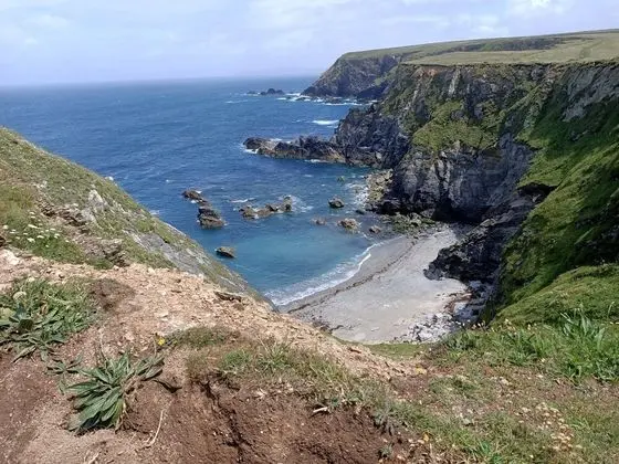 Secluded Meadow, Unique Shire Hut, Perfect Camping - Plaj