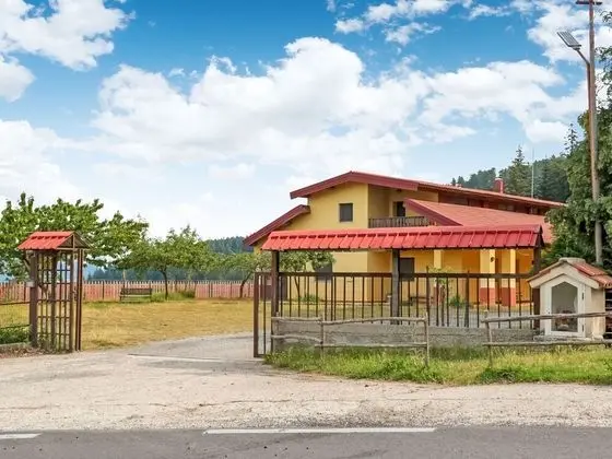 Secluded Villa in Parenti With Garden - 1