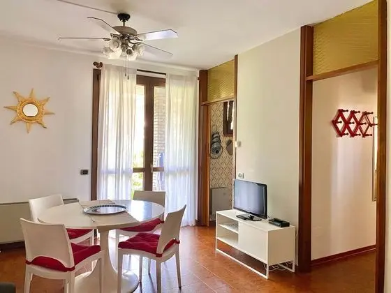 Seclusive Apartment in Sirmione near Lake - Oda Düzeni