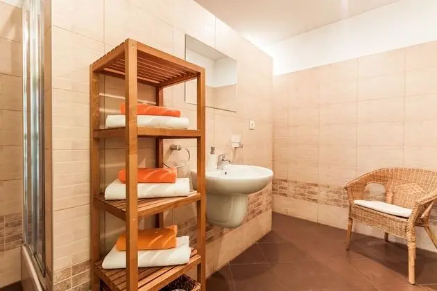 The Secret Garden Apartment Jozefa - Banyo Tipleri