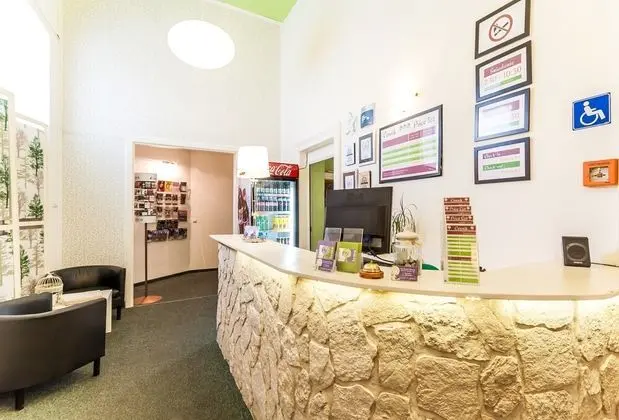 The Secret Garden Apartments - Lobi