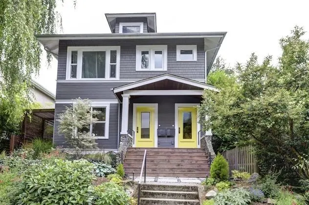Secret Garden on Top of Queen Anne