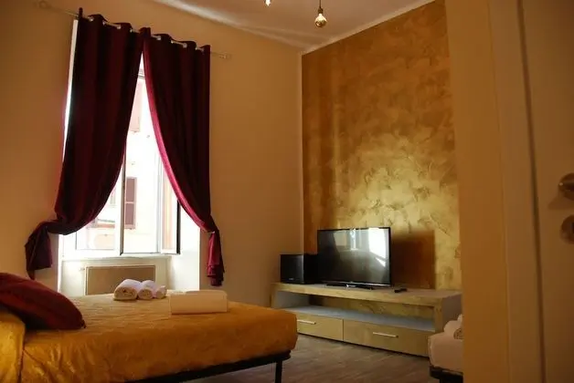 Secret rHome Colosseum - Öne Çıkan Resim