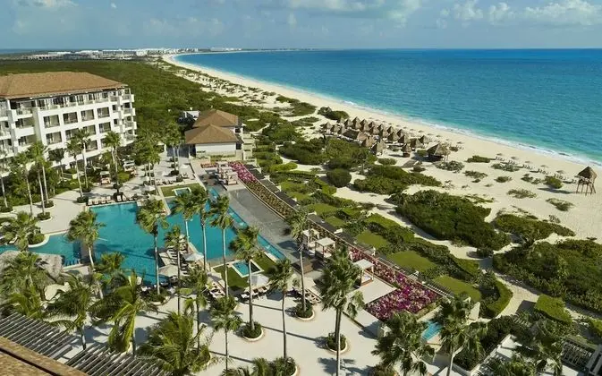 Secrets Playa Mujeres Golf & Spa Resort - Adults Only - All Inclusive - Dış Mekan