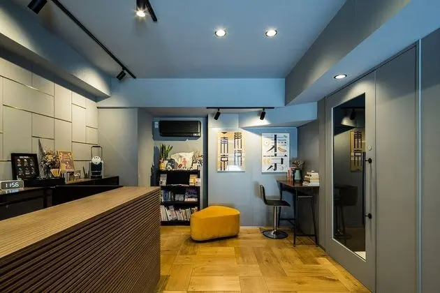 Section L Ginza East - Lobi