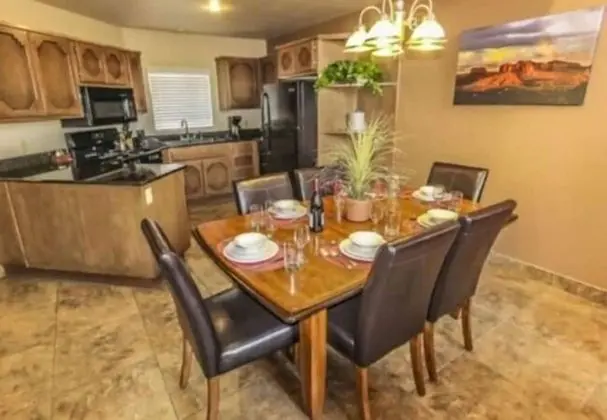Sedona Private 2 Level Suite for 10 ppl - Yerinde Yemek
