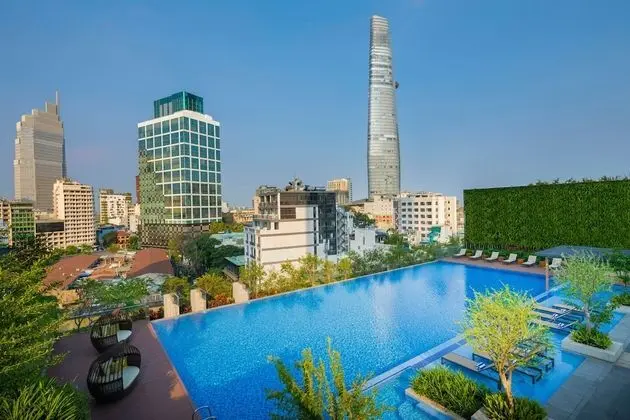 Sedona Suites Ho Chi Minh City - Havuz