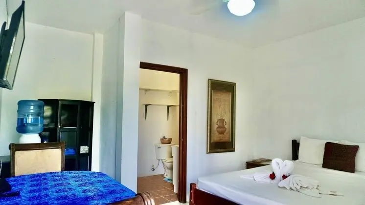 See Belize Vacation Rentals