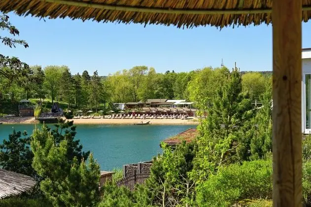 Seehotel Niedernberg - Das Dorf am See - Dış Mekan