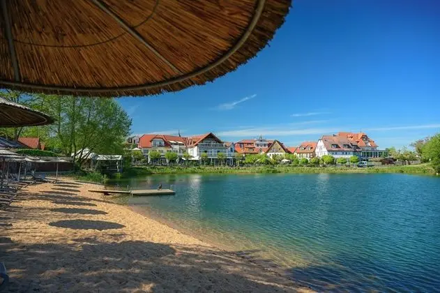 Seehotel Niedernberg - Das Dorf am See - Öne Çıkan Resim