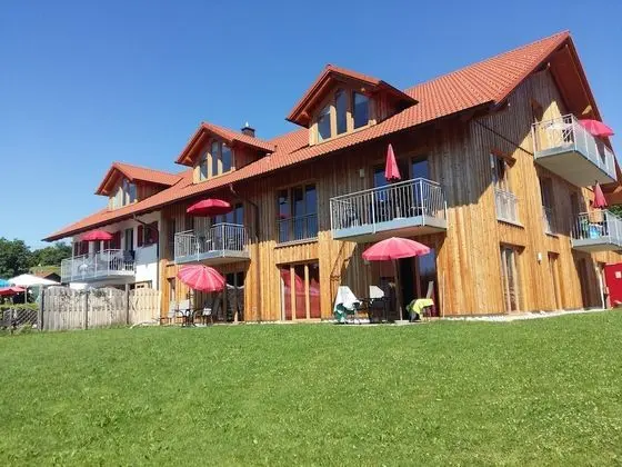 Seehotel und Appartements Schnöller