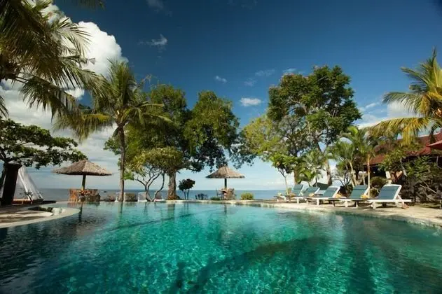 Segara Bukit Seaside Cottages