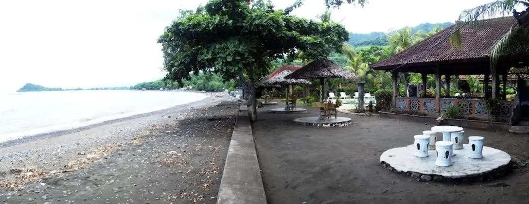 Segara Bukit Seaside Cottages - Plaj
