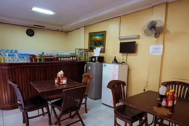 Segara Sadhu Inn - Yerinde Yemek