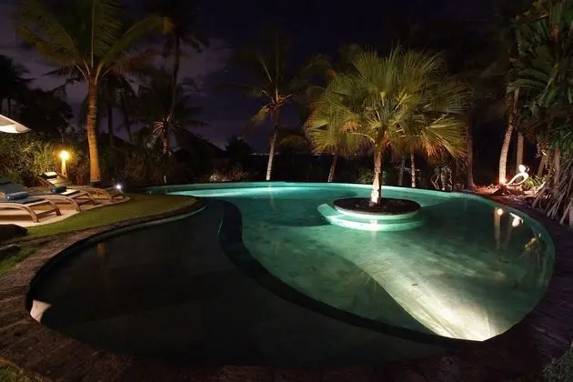 Sejuk Beach Villas - Havuz