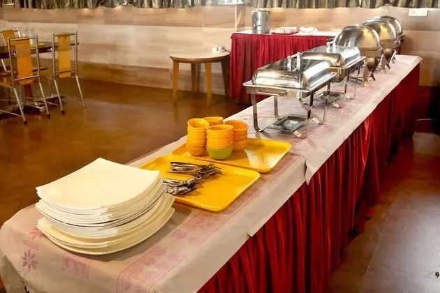 Sekaran Hotel OMR Perungudi - Kahvaltı