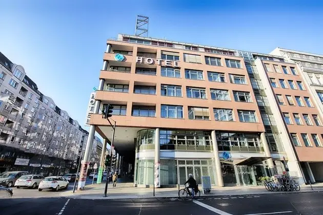 Select Hotel Berlin Gendarmenmarkt - Dış Mekan