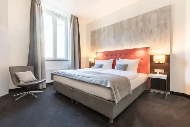 Select Hotel Berlin The Wall - Öne Çıkan Resim