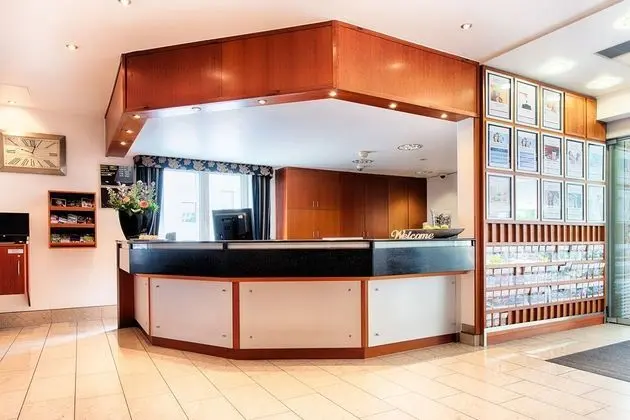 Select Hotel Crown Mönchengladbach - Lobi