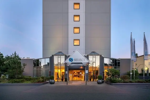 Select Hotel Rüsselsheim - Dış Mekan