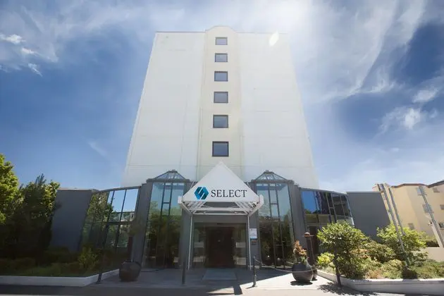 Select Hotel Rüsselsheim - Genel