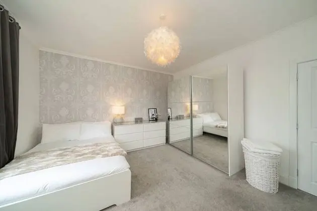 Select Sidlaw View for a Perfect Stay in Dundee - Oda