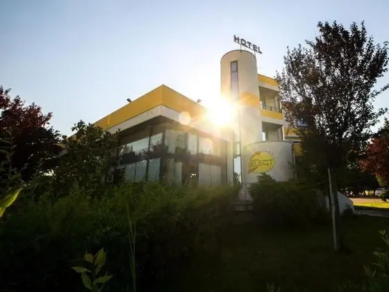 Hotel Select Wellness & Spa - Dış Mekan