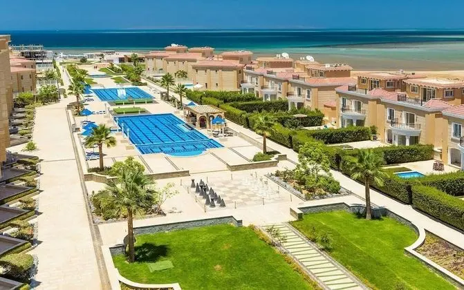 Selena Bay Resort