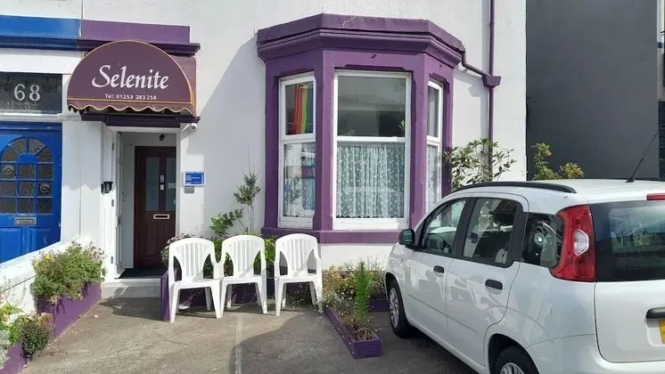 Selenite Guest House