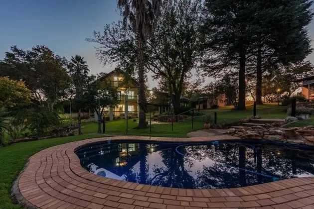 Self-catered Loft Apartment With Pool