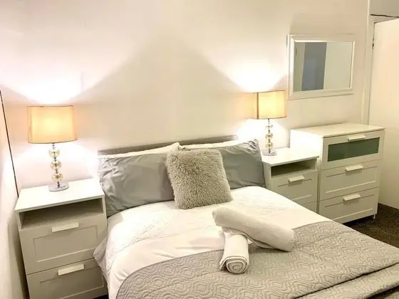 Self-contained Vacation Apartment, Greenock, UK