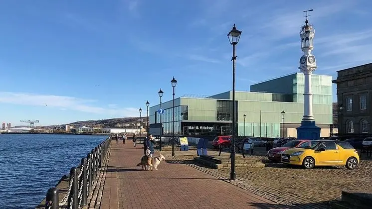 Self-contained Vacation Apartment, Greenock, UK