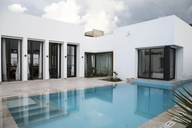 Selima Haddad Les Verri res De Gammarth Villa Moderne Piscine
