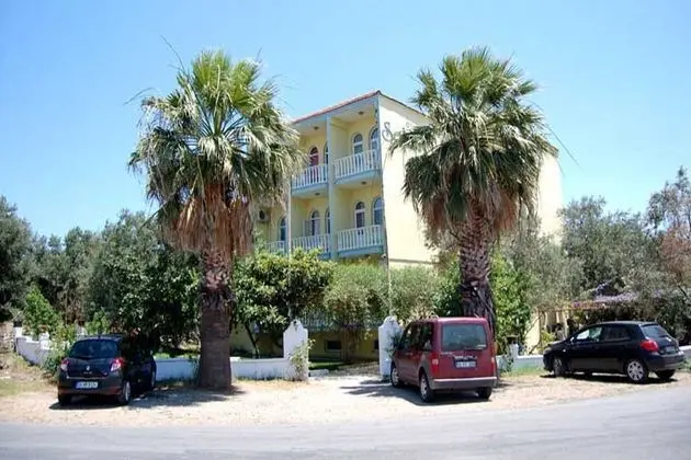Otel Selina