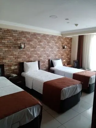 Selis Hotel