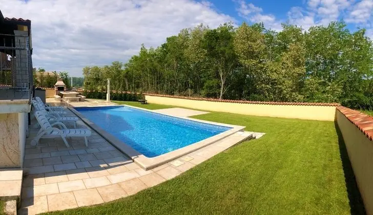Villa Selo Mekisi the Private Villa With a Heated Pool - Havuz