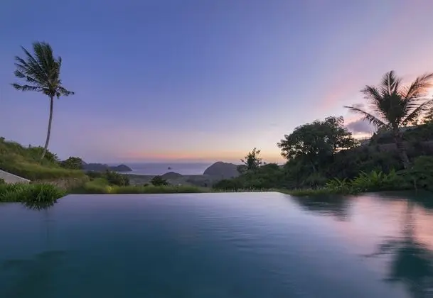 Selong Selo Resort and Residences - Havuz