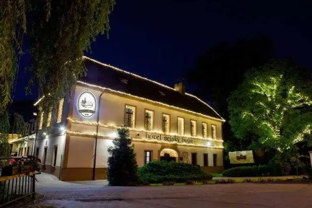 Selsky Dvur Sivek Hotels