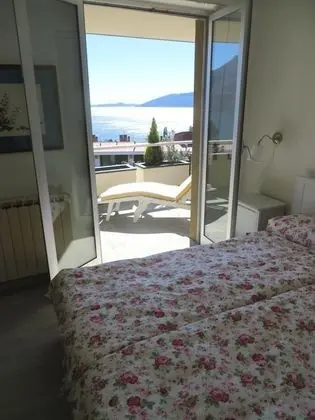 Selva 1 Apartment in Ghiffa With Pool and Lake View - Oda