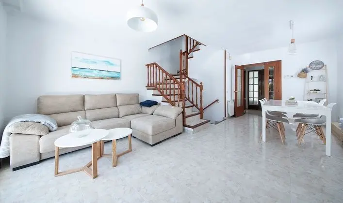 Semi-Detached House 2 (R86) - Öne Çıkan Resim