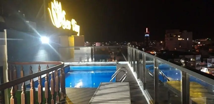 Sen Vang Luxury Hotel - Havuz