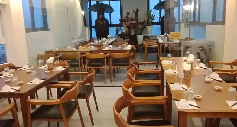 Sen Vang Luxury Hotel - Yerinde Yemek