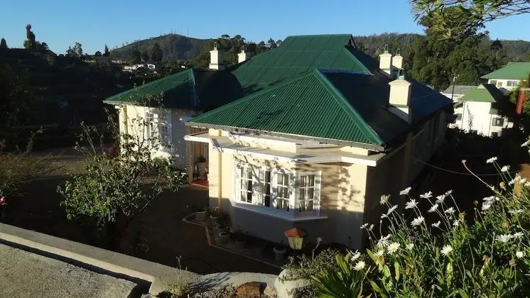 Senani Colonial Holiday Bungalow